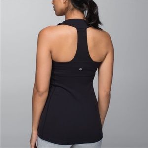 Euc Lululemon scoop neck tank size 6